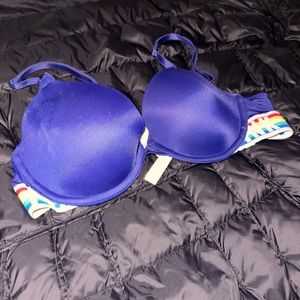 Victorious secret bra size is a - 34B, still in great condition.